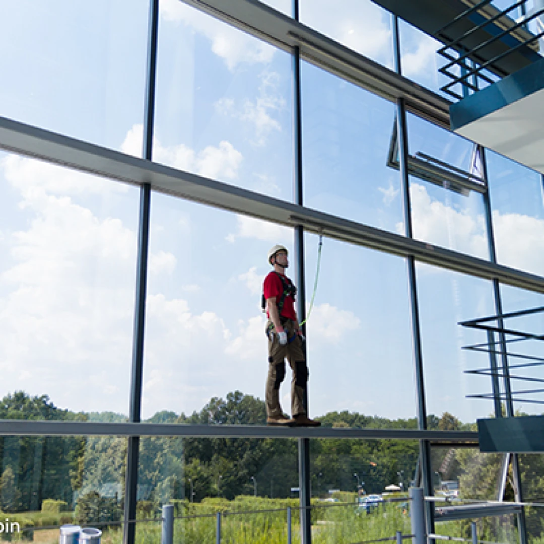 IMG2090WMenlarged for MultiRail alu