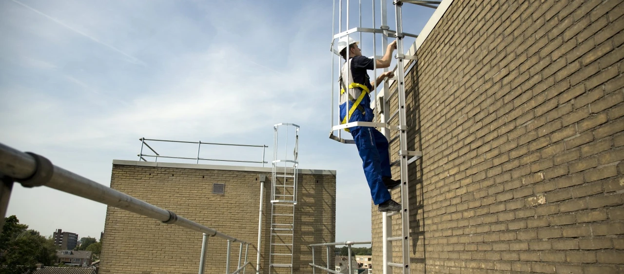 Fixed Ladder Systems